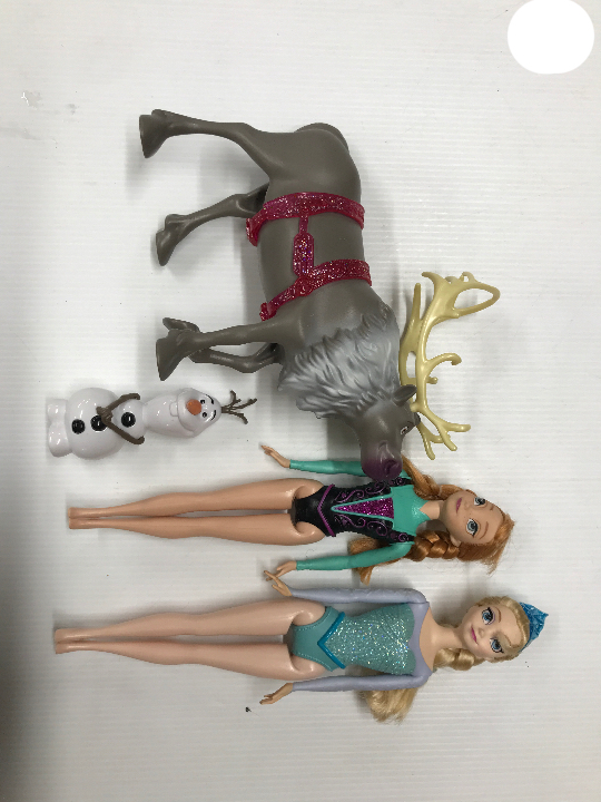 Set of Disney Frozen Toys